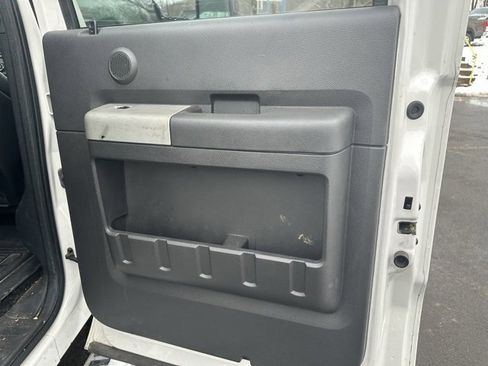 Used 2016 Ford F250 Lariat w/ Chrome Package image 19