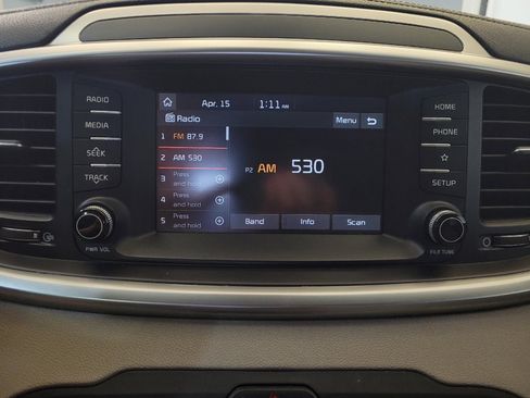 Used 2019 Kia Sorento LX AWD/4WD image 25