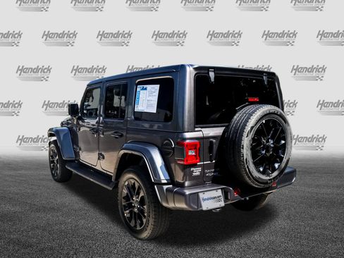 Used 2025 Jeep Wrangler Unlimited Sahara AWD/4WD image 8
