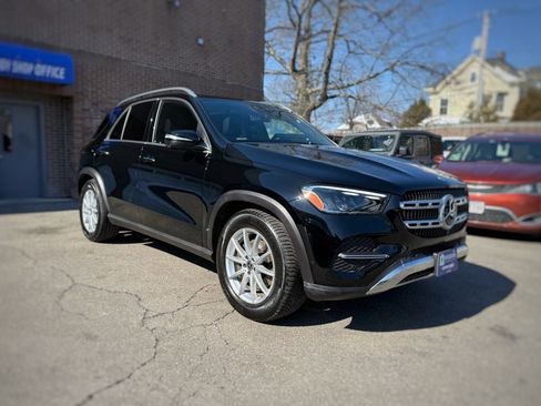 Used 2025 Mercedes-Benz GLE 350 4MATIC image 3