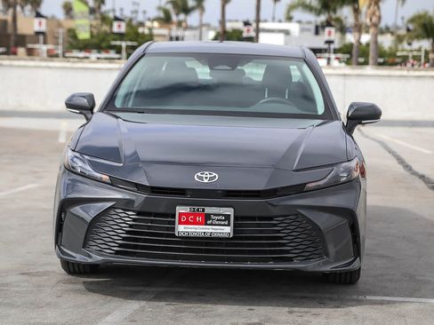 Certified 2025 Toyota Camry LE FWD image 4