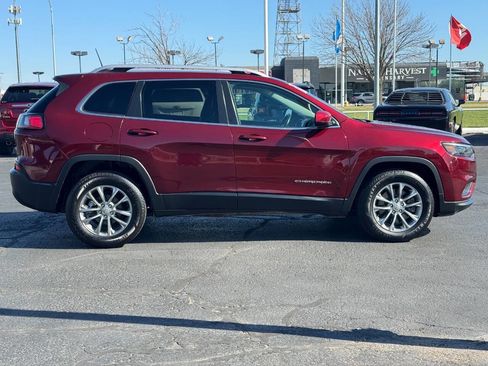 Used 2019 Jeep Cherokee Latitude Plus image 4