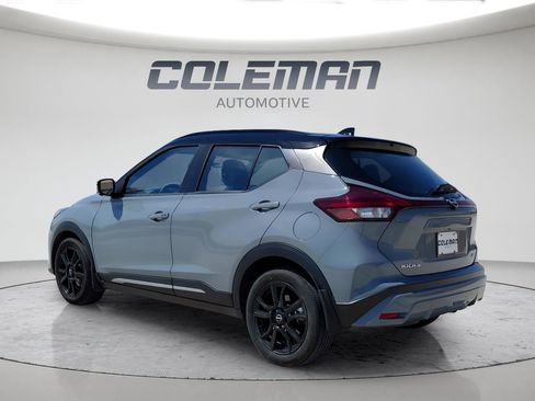 Used 2023 Nissan Kicks SR w/ SR Premium Package FWD image 2
