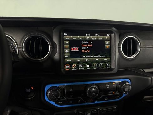 Used 2023 Jeep Wrangler Unlimited Sahara image 21