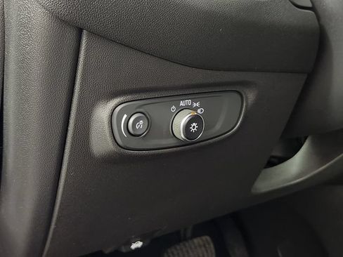 Used 2021 Chevrolet Equinox LS AWD/4WD image 21