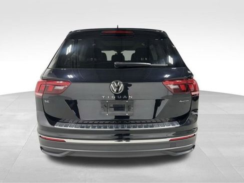 Certified 2024 Volkswagen Tiguan SE AWD/4WD image 7