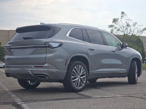 Used 2026 Buick Enclave Avenir w/ Super Cruise Package AWD/4WD image 18