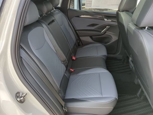 New 2026 Volkswagen Tiguan SE R-Line image 34