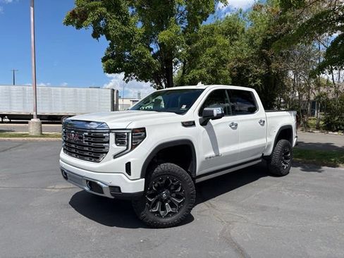 Used 2025 GMC Sierra 1500 Denali AWD/4WD image 1