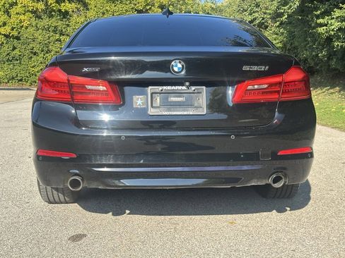 Used 2019 BMW 530i xDrive w/ Dynamic Handling Package image 4