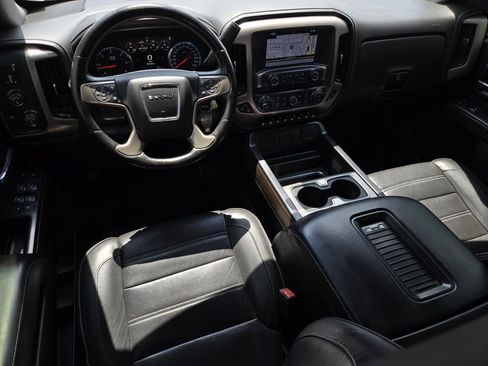 Used 2018 GMC Sierra 1500 Denali w/ Denali Ultimate Package AWD/4WD image 17