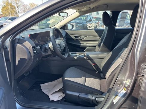 New 2026 Nissan Sentra SV w/ Floor Mat Package FWD image 12
