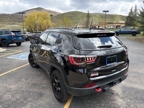 Used 2023 Jeep Compass Trailhawk image 8