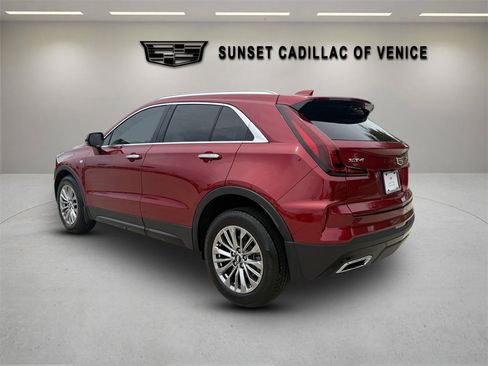 Certified 2024 Cadillac XT4 Premium Luxury FWD image 5