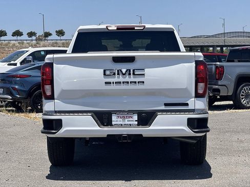 New 2026 GMC Sierra 1500 Elevation w/ LPO, Elevation Black Package RWD image 4