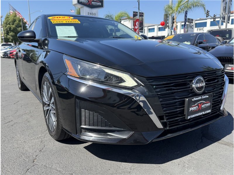 Used 2023 Nissan Altima 2.5 SV FWD image 8
