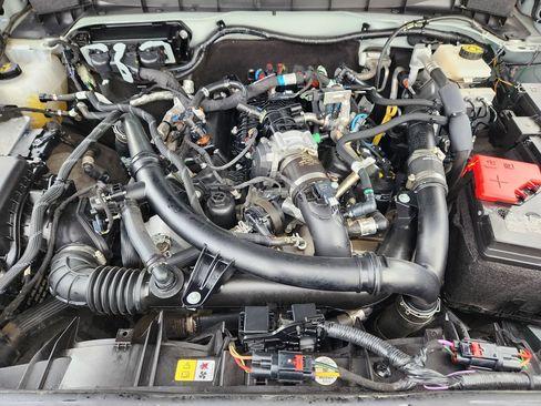 Used 2024 Ford Bronco Wildtrak AWD/4WD image 33