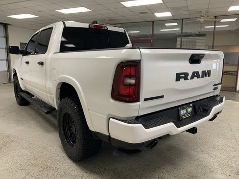 Used 2026 RAM 1500 Big Horn AWD/4WD image 7
