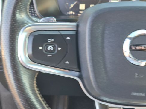 Used 2020 Volvo XC40 T5 R-Design AWD/4WD image 19