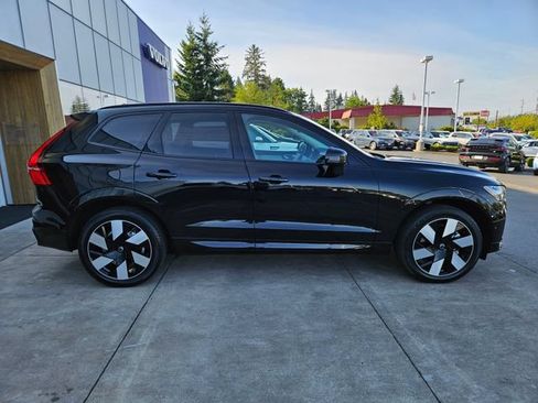 Certified 2025 Volvo XC60 T8 Plus w/ Protection Package Premier AWD/4WD image 4