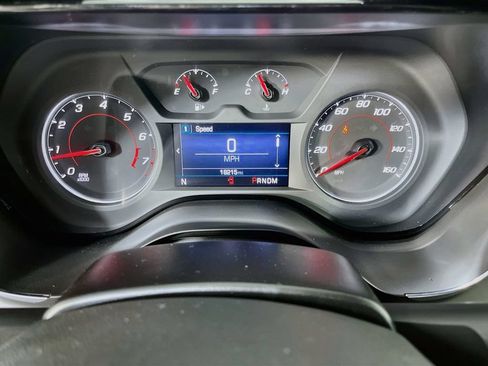 Used 2022 Chevrolet Camaro LT RWD image 18