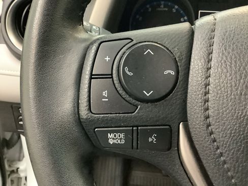 Used 2017 Toyota RAV4 XLE image 18