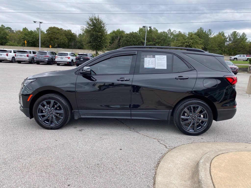 Used 2022 Chevrolet Equinox RS w/ RS Leather Package AWD/4WD image 4