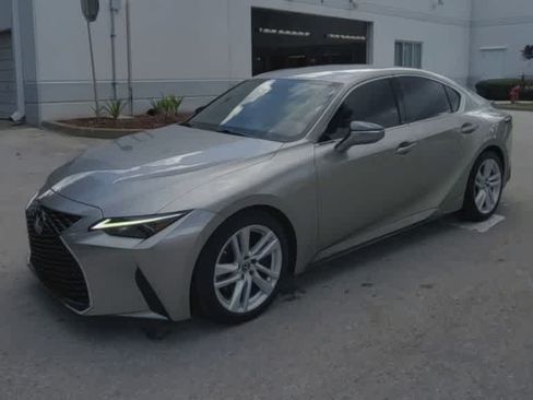 Used 2022 Lexus IS 300 w/ Accessory Package RWD image 4