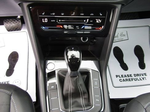 New 2026 Volkswagen Taos SE AWD/4WD image 14