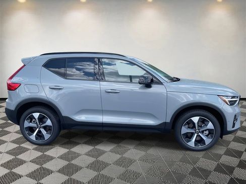 New 2026 Volvo XC40 B5 Plus w/ Protection Package Premier image 2