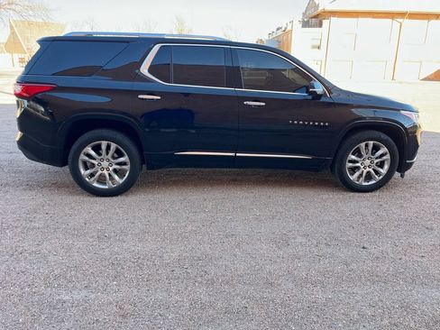 Used 2018 Chevrolet Traverse High Country AWD/4WD image 2