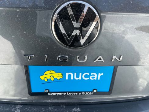 Used 2024 Volkswagen Tiguan SE image 16