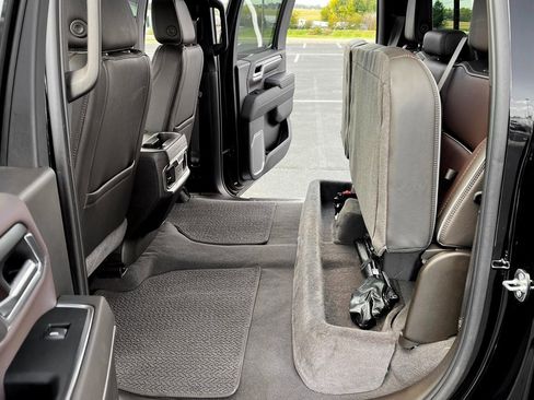 Used 2024 GMC Sierra 2500 Denali image 19