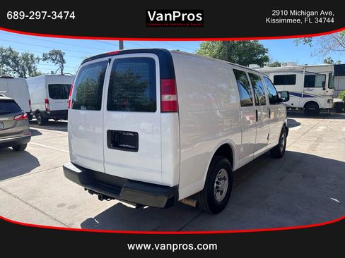 Used 2013 Chevrolet Express 2500 image 5