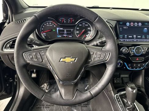 Used 2016 Chevrolet Cruze Premier FWD image 12