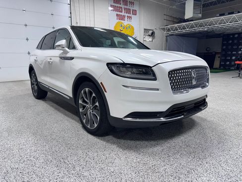 Used 2022 Lincoln Nautilus Reserve AWD/4WD image 1