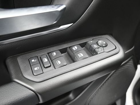 New 2026 RAM 1500 2WD Crew Cab image 13