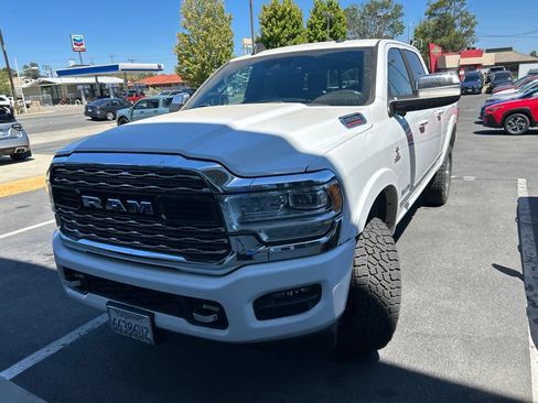 Used 2019 RAM 2500 Limited AWD/4WD image 8
