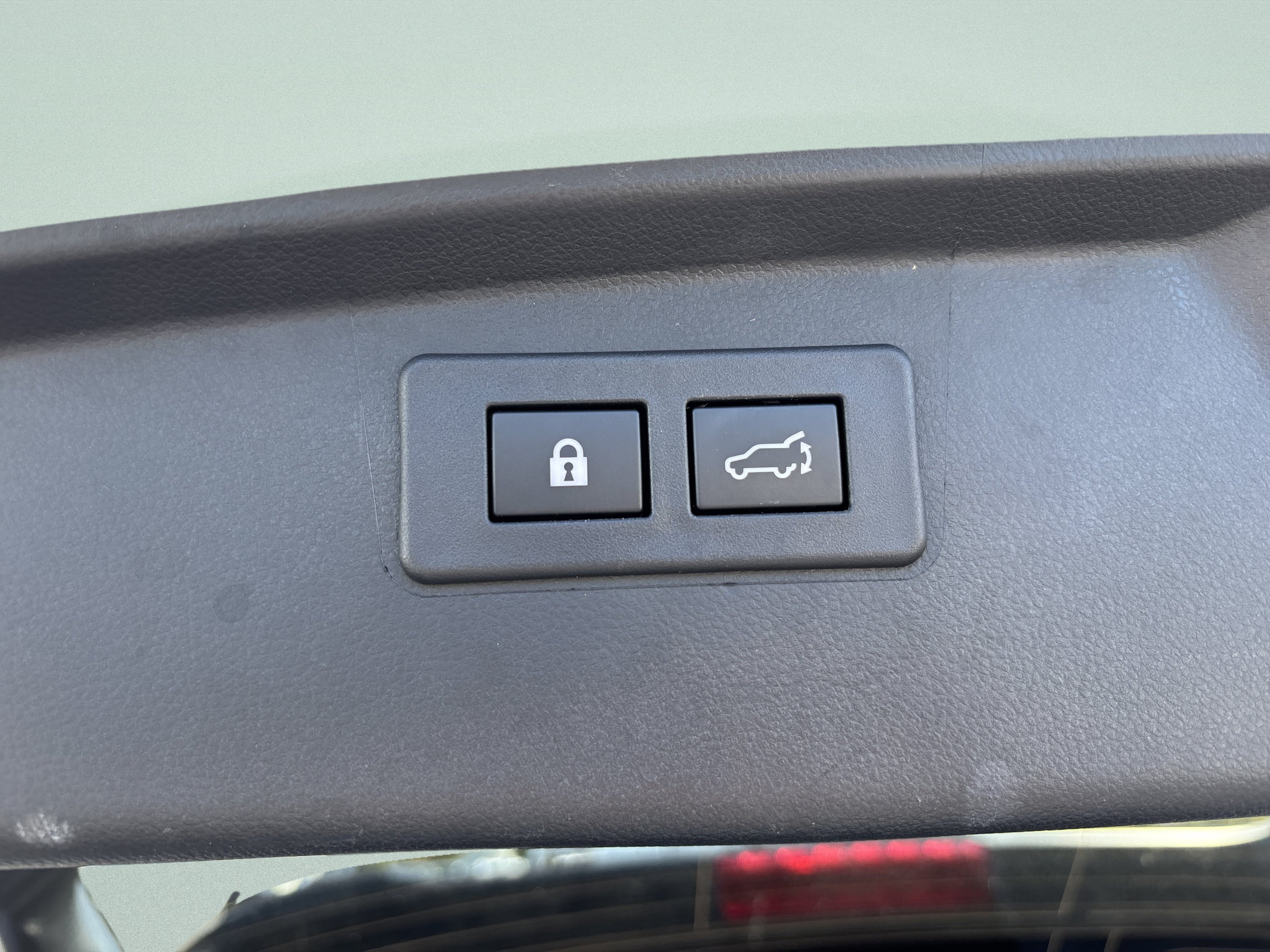 Used 2025 Subaru Outback Premium AWD/4WD image 10