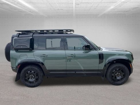 New 2026 Land Rover Defender 110 AWD/4WD image 7