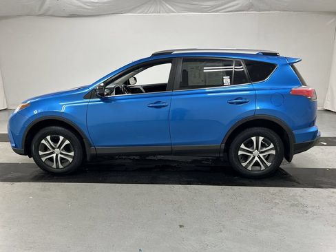 Used 2017 Toyota RAV4 LE w/ All Weather Liner Package AWD/4WD image 6