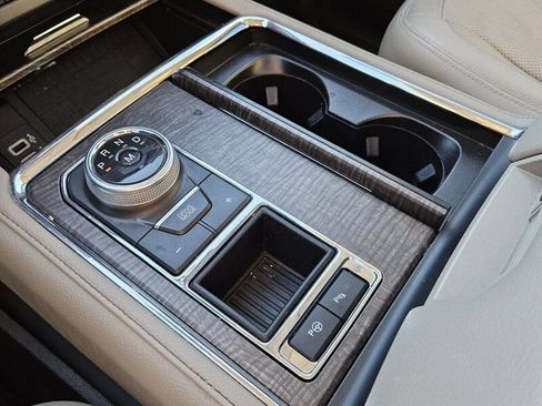 Used 2019 Ford Expedition Limited w/ Special Edition Package RWD image 21
