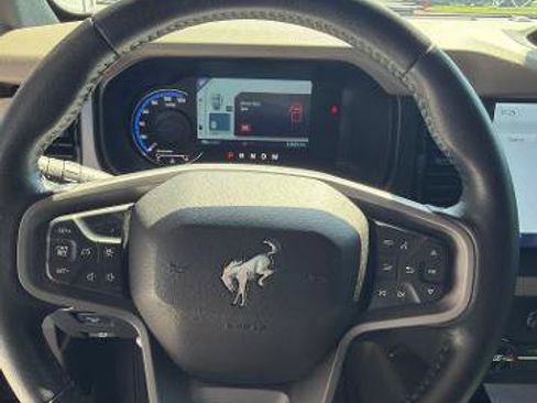 Certified 2023 Ford Bronco Wildtrak AWD/4WD image 10
