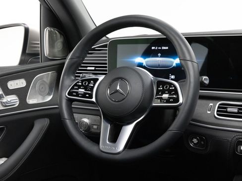 Used 2022 Mercedes-Benz Maybach GLS 600 4MATIC image 12