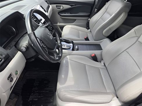 Used 2019 Honda Pilot Elite image 10