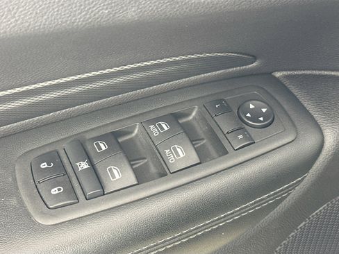 Used 2022 Dodge Durango GT image 17