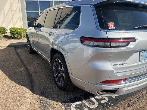 Used 2022 Jeep Grand Cherokee L Overland w/ Advanced Protech Group III image 13