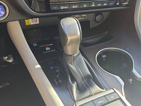Used 2022 Lexus RX 450h AWD w/ Premium Package image 12