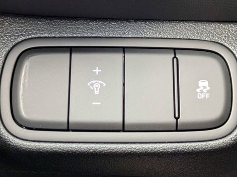 New 2026 Hyundai Venue SE image 23