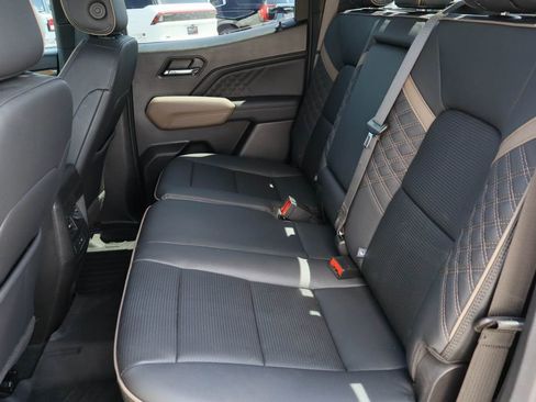 Certified 2024 GMC Canyon Denali AWD/4WD image 25